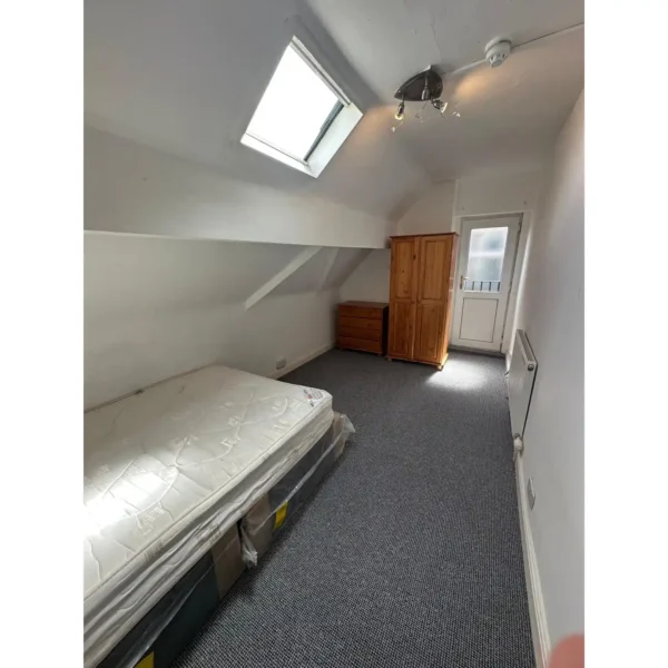 Chorlton Professional House Share M21 Chorlton (M21) - image 1, Railton-Meeks lettings
