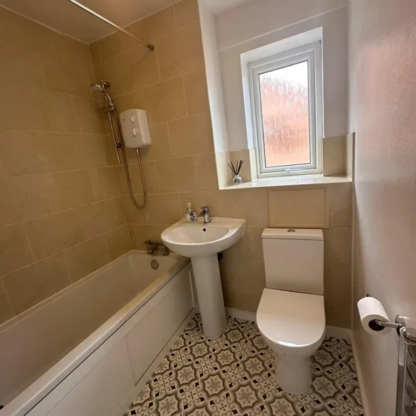 2 Bedroom Family Home West Didsbury Other - image 9, Railton-Meeks lettings