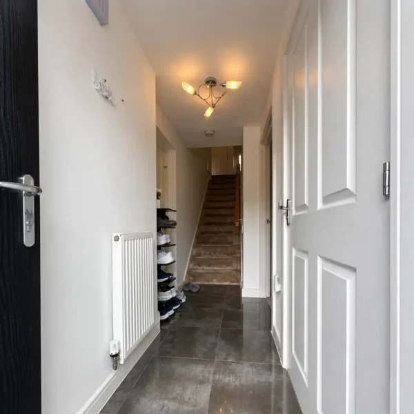 Four Bedroom House Stockport Raisbeck Other - image 1, Railton-Meeks lettings