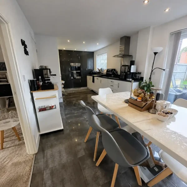 Four Bedroom House Stockport Raisbeck Other - image 3, Railton-Meeks lettings