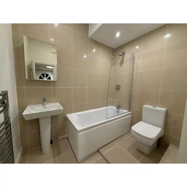 One Bedroom Apartment Didsbury Private Garden Didsbury (M20) - image 6, Railton-Meeks lettings