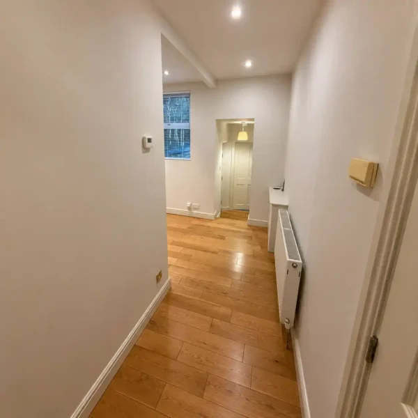 One Bedroom Apartment Didsbury Private Garden Didsbury (M20) - image 9, Railton-Meeks lettings